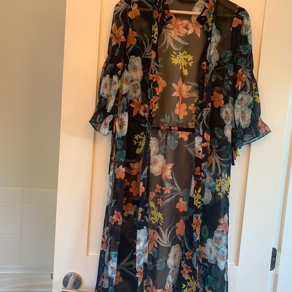 Zara button up long shirt/dress - Picture 2 of 2